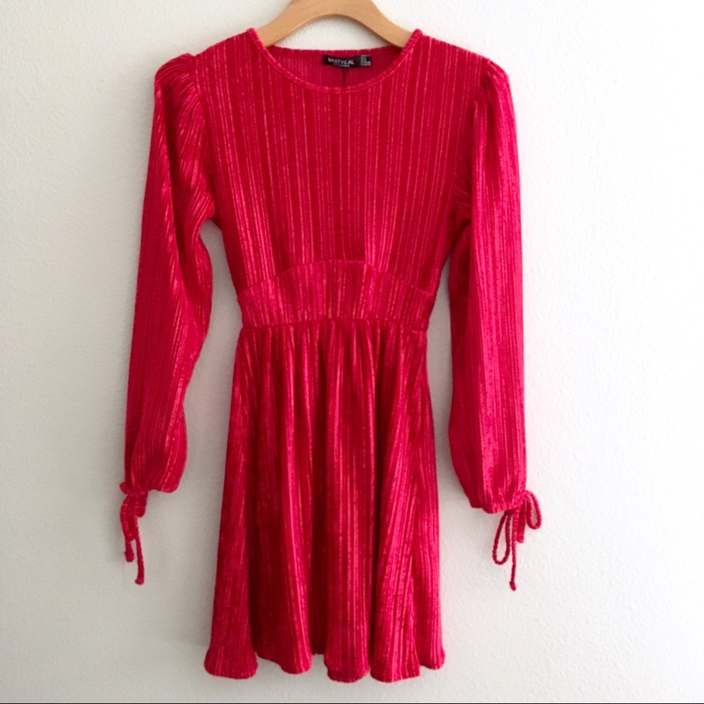 NEW Nasty Gal Red Velvet Skater Dress Sz 4